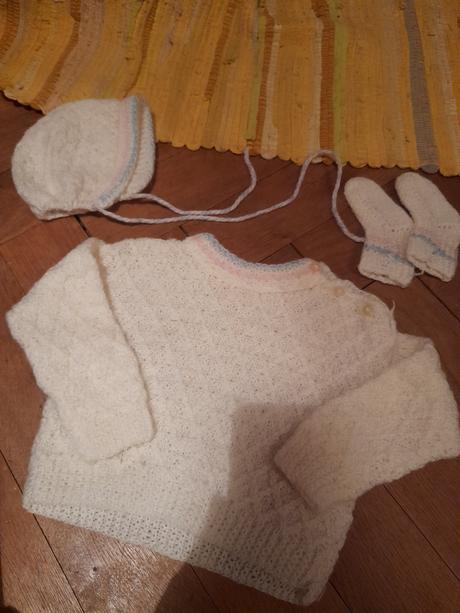 Sada svetr,ponožky,čepička na miminko, 62