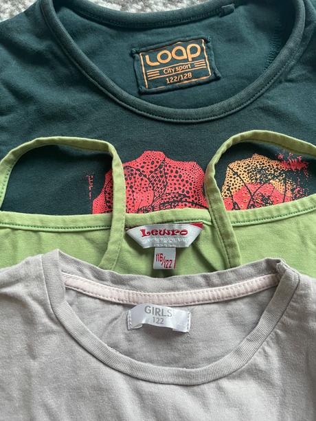 2 tricka a natelnik 122/128, 122