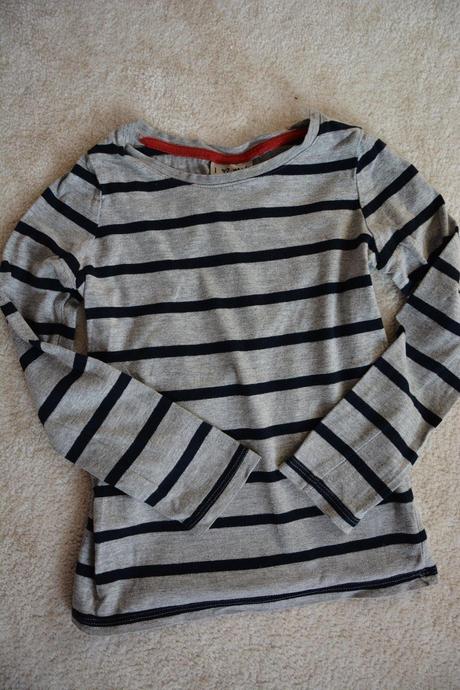 Trika, džíny a legíny s kytkama, 104–116