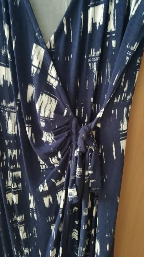 Elastické šaty, 38