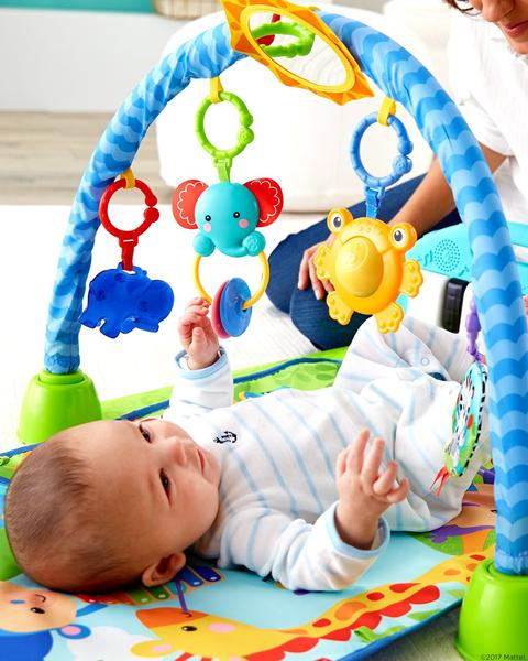 Hrací dečky pro nejmenší - máte je doma?