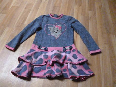 Kočičkové šaty vel. 6-7, 122