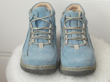 Kotníkové boty, 32