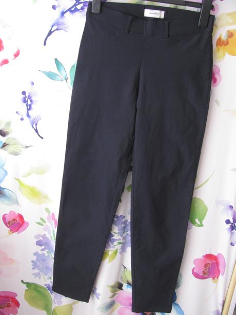 Tmavě modré strečové přiléhavé kotníkové kalhoty, tcm,38