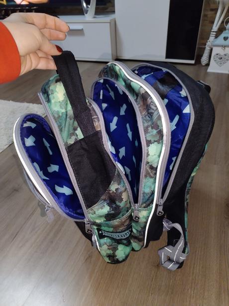 Chlapecký školní batoh topgal ve skvělém stavu,