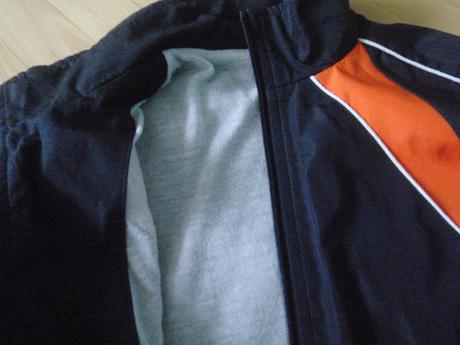 Šusťáková bunda, 152