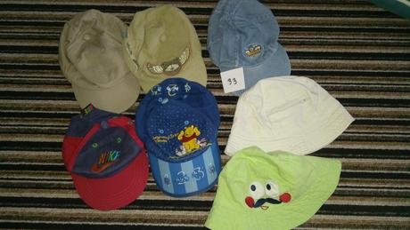 Kšiltovky a kloboučky, 68