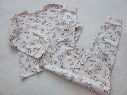 Pyžamo 110-116, little things,110