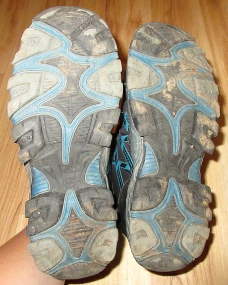 Kotníkové boty, 32