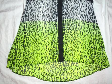 Nádherný top se zvířecím motivem, 134