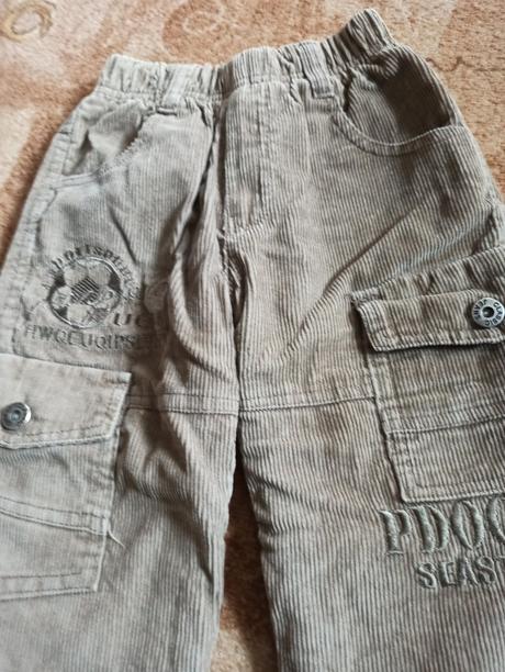 Podšité manžestráky a mikina, 86–98