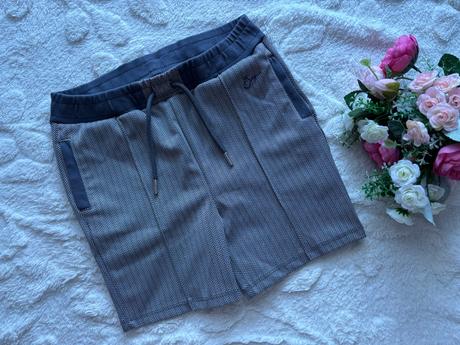 Kraťasy šedé  - v. 8 let, 128