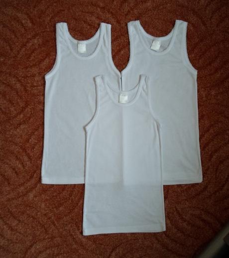 Bílé tričko tílko, 146