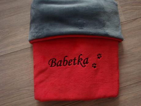 Deka s výšivkou jména na přání-více barev a obrázk,