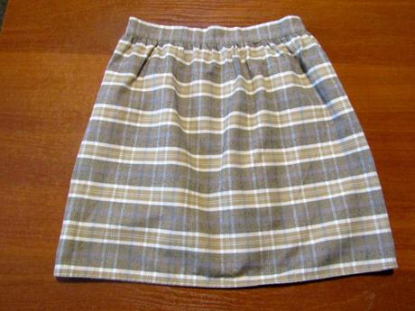 Hnědá dívčí sukýnka vel 140, tu,140