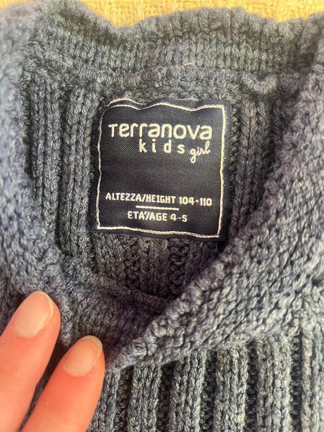 Teplé šaty s krátkým rukávem vel.4-5let/104-110, terranova,110