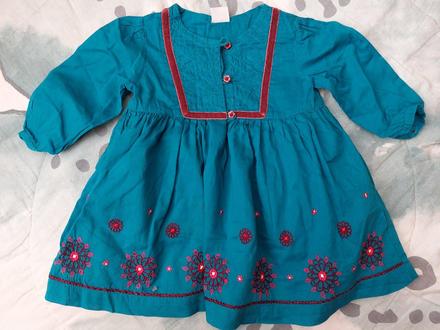 Vyšívané šaty, f&f,74