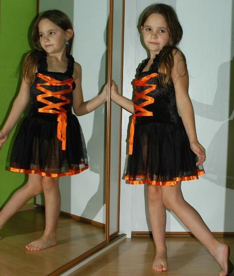 Karnevalový kostým čarodějnice 7-9 let, 