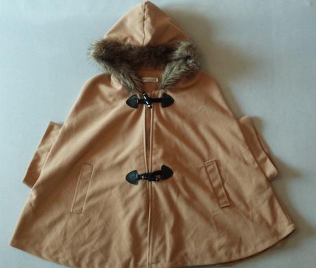 K13	dámské elegantní pončo s kapucí, s