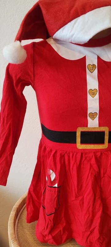 Vánoční šaty, 92