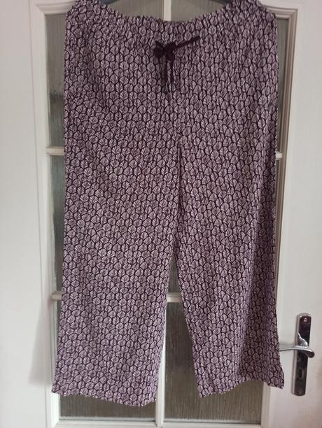 Dámské 3/4 ležérní letní kalhoty, m