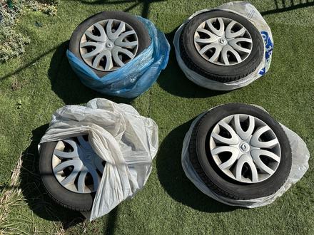 Zimní kola nokian - disky a pneu, 4 ks 185/65 r15, 