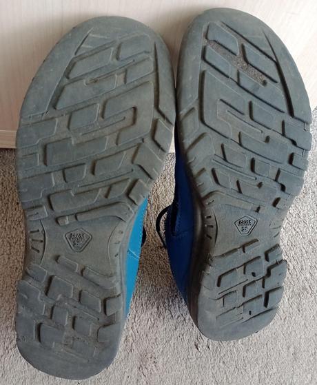 Boty na běžné nošení i turistiku, quechua,38