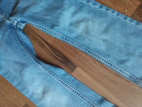 Riflicky se širokými nohavicemi, 110