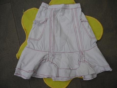 Sukně s volánem, 110