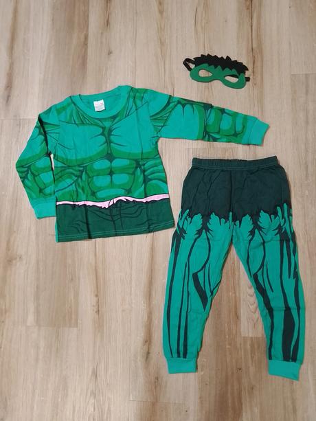Nové pyžamo hulk, 110 / 116
