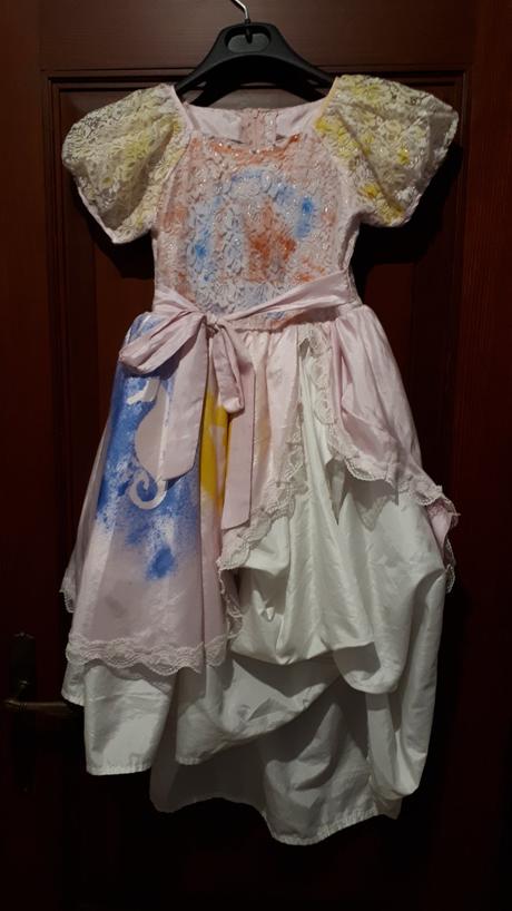 Šaty kostým prinzezna,