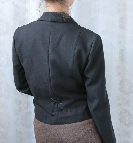 Modročerné krátké sako piatta vel.40, l