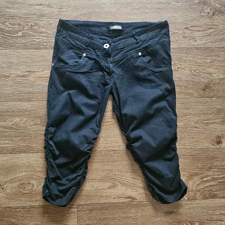 Černé capri kalhoty s řasením colloseum vel. s, s