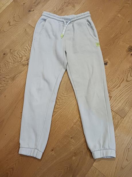 Reserved zateplené tepláky č.140, reserved,140