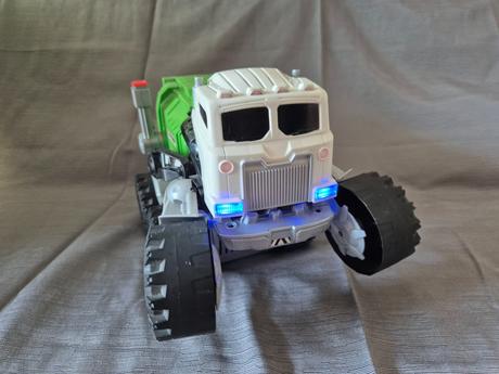 Mluvící auto polelář stinky-matchbox (vč. baterií),