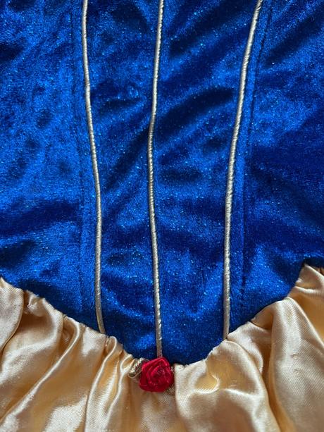 An18/ kostým sněhurka - v.7/8 let zn. disney, 