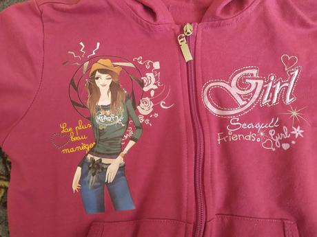 Fialová mikina, 116