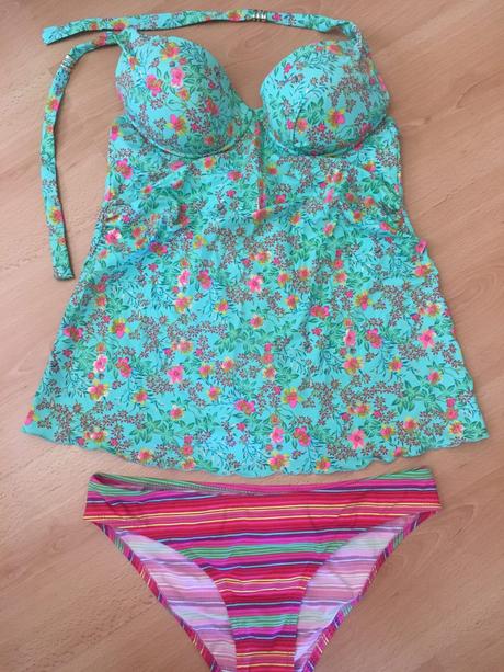 Tehotenske plavky, 38