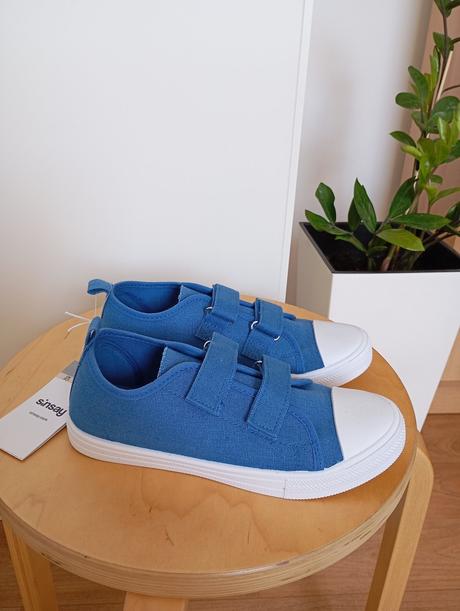 Tenisky s bílou podrážkou nové, sinsay,35