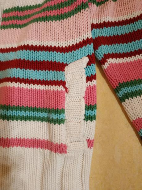 Svetr vel.134-140, 134