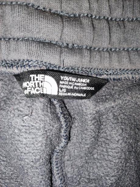 Tepláky the north face vel. 146-152, 146