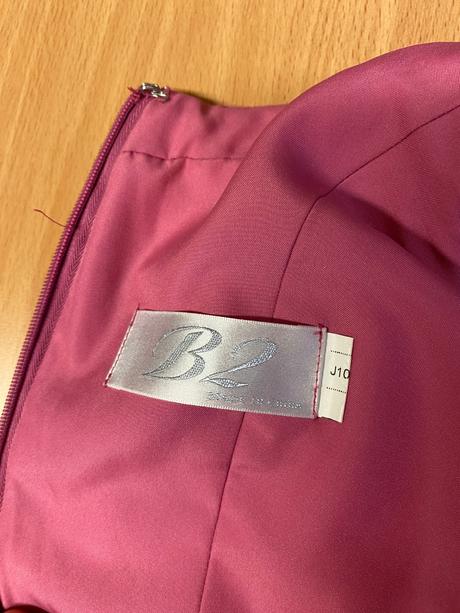 Společenske šaty, xs