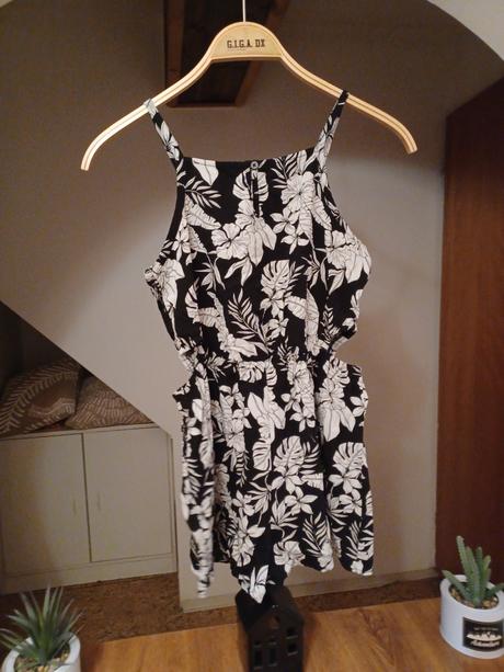 Kytičkový overal na léto, c&a,164