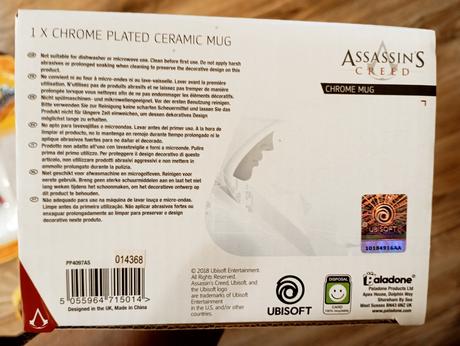 32 - hrníček assassins creed, 