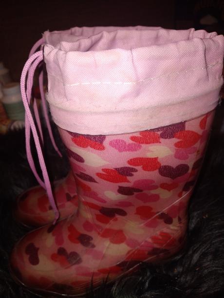 Dívčí gumáky srdíčka vel. 27, vnit.stélka 17.5 cm, 27