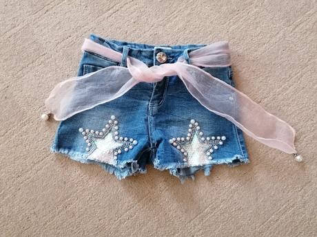 Džínové kraťase, 122