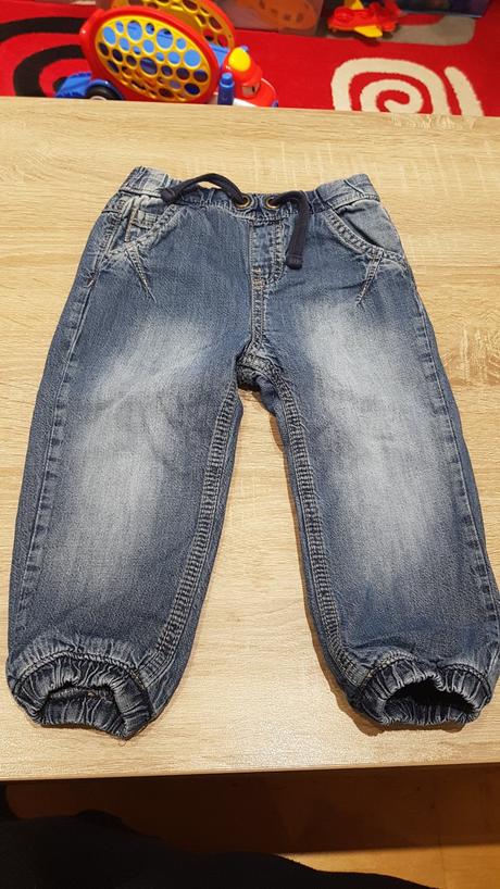 Krásné dětské džíny, f&f,86