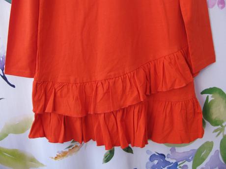 Bavlněné pružné červené dívčí šaty s volánky, 104