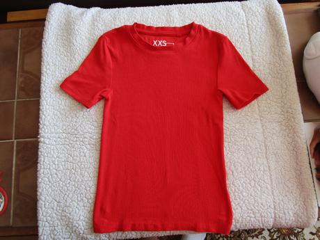 Pěkné červené bavl. elast. tričko, vel. xxs, xs