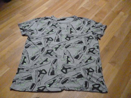 Teniskové triko vel. 12-14, 158